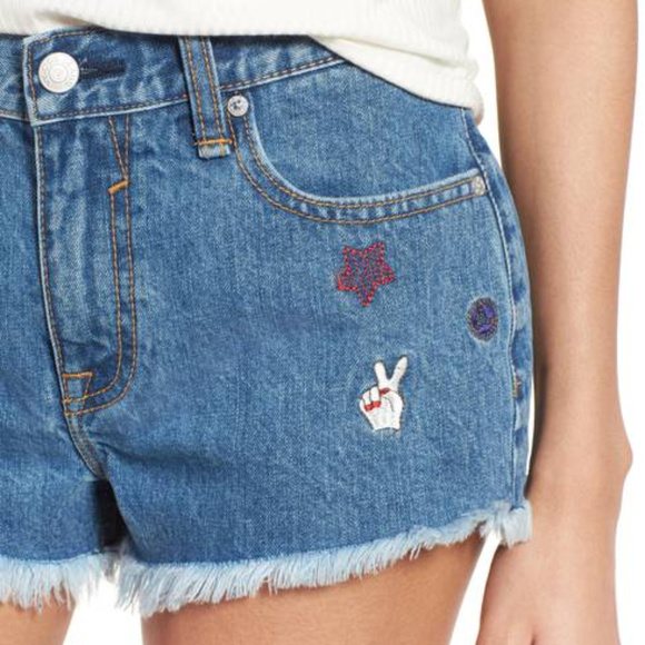 Vigoss Jagger Frayed Cutoff Denim Shorts - Picture 1 of 8